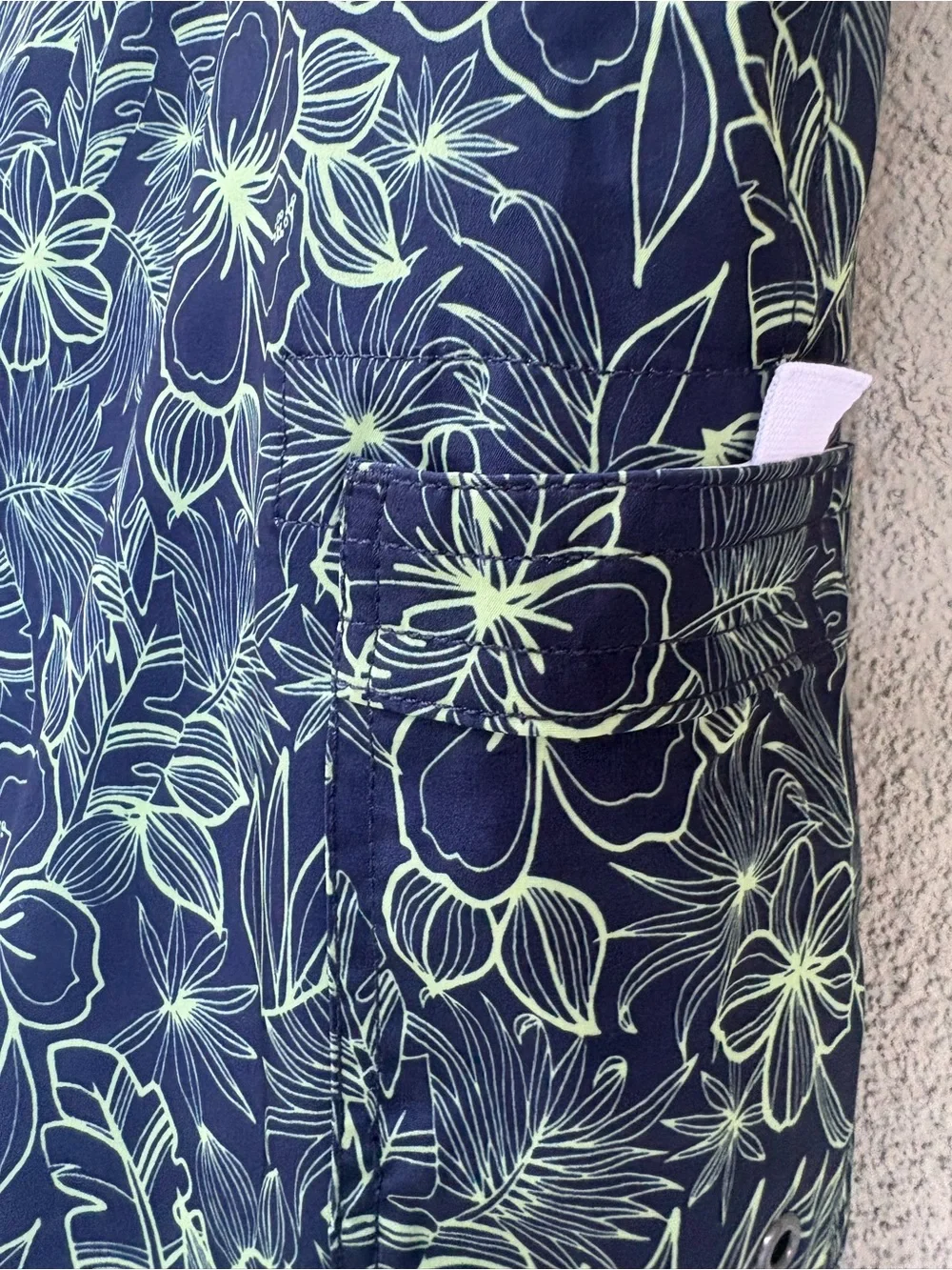 J. Crew 9” Board Shorts Size 32 NWT Navy Floral Swim Trunks with Neon Lime